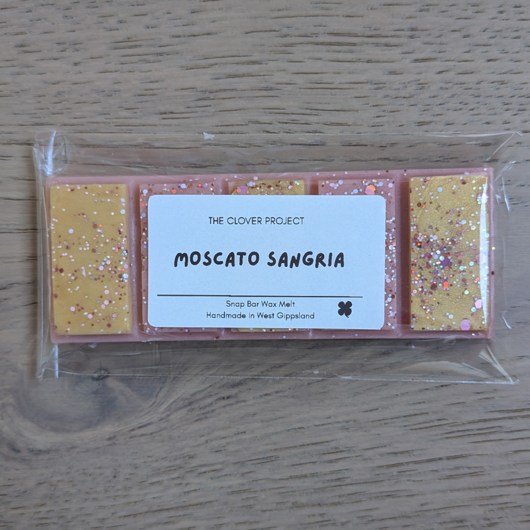 Moscato Sangria Snap Bar